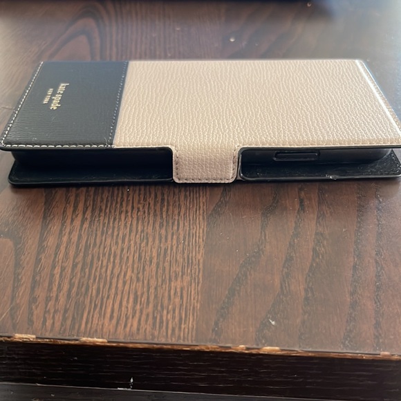 Kate Spade iPhone Case - Picture 3 of 8